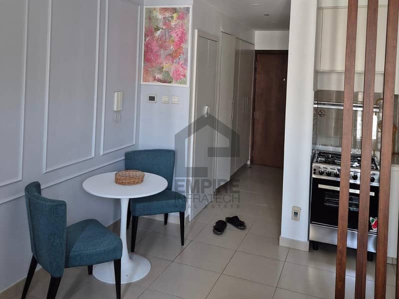 Multiple Cheqs | Furnished | Luxurious | Pool View - Image 13