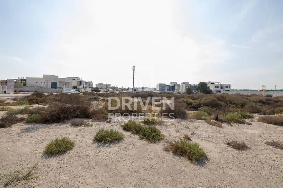 Spacious Residential Plot | Prime Location - Image 9