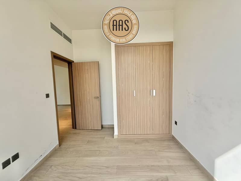 Big size 2 Bed Room and Hall in 120k in 12 cheques call now