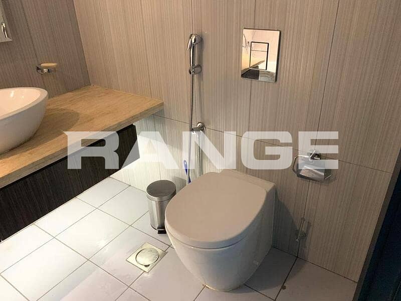 Stylish | Fully Furnished | Golf Course View - Image 8