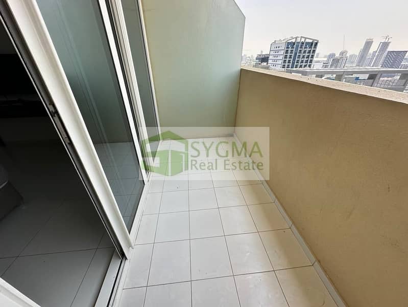 Rented Fully Furnished on High Floor - Image 6