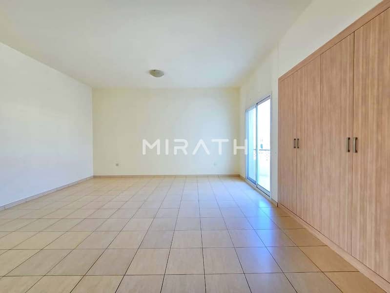 ELEGANT 4BR VILLA | PRIVATE POOL |PRVT LAWN - Image 6