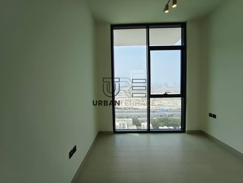 Ready To Move | Private Pool I Vacant