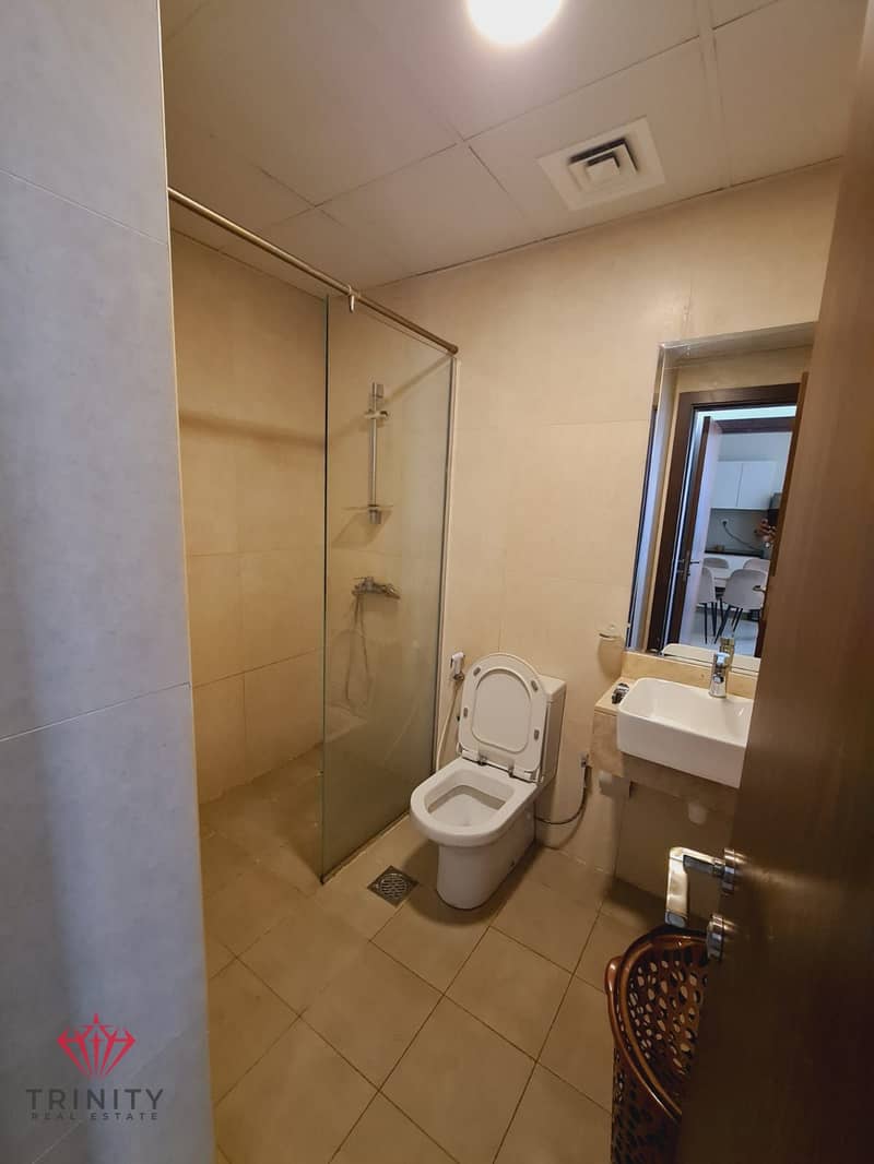 Modern 1-Bedroom Apartment for Rent - Image 8