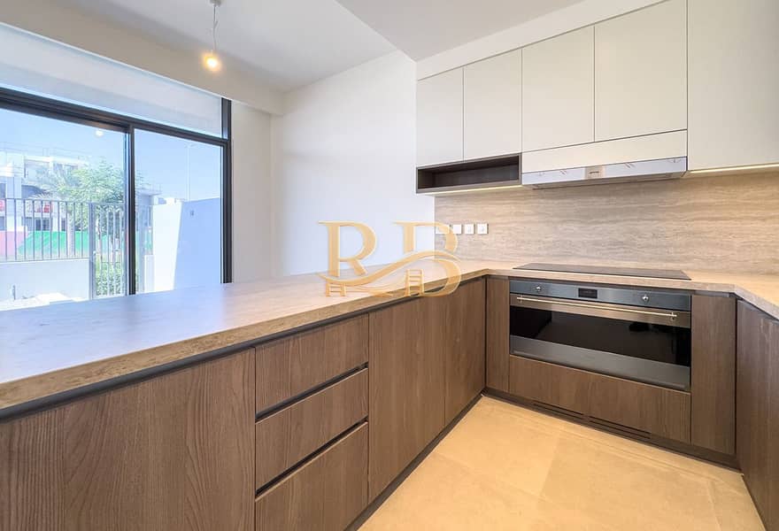 VILLA | RANIM 3| 4 BED| BRAND NEW| SPACIOUS| READY TO MOVE