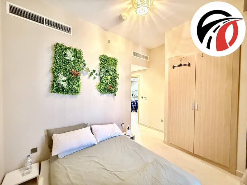 Luxury fully furnished 2bhk / Downtown view / chiller free/ best apt / in a very nice community - Image 9