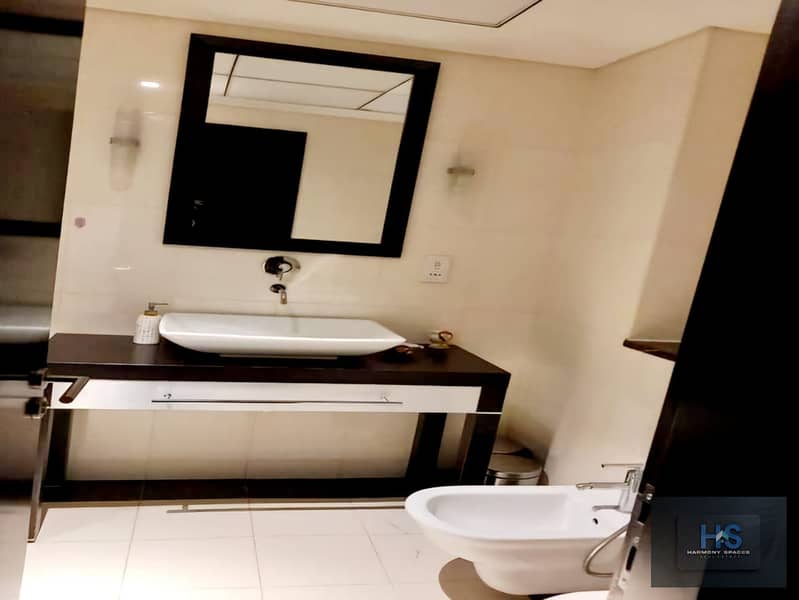 CHILLER FREE /FULLY FURNISHED / CLOSE TO METRO - Image 12