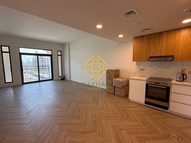 Community View | Vacant | Unfurnished | Spacious