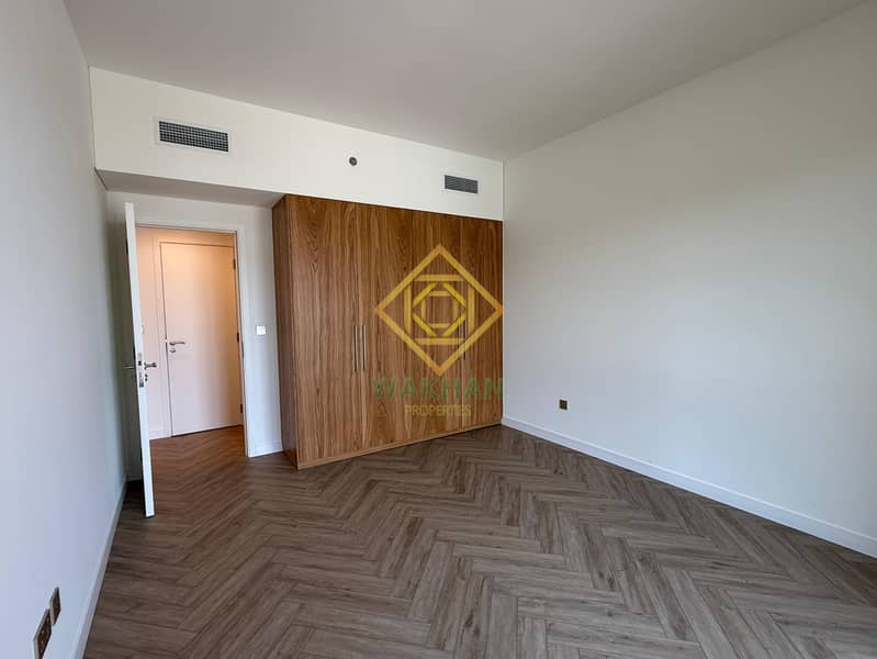 Community View | Vacant | Unfurnished | Spacious - Image 7