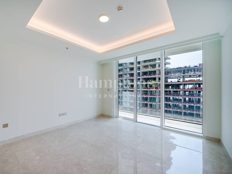Fully Furnished | Mid Floor | 2 Cheques - Image 10