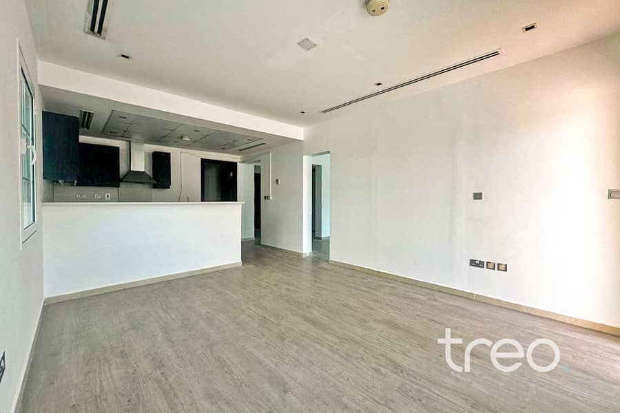 Beautiful Villa | Central location | Large plot