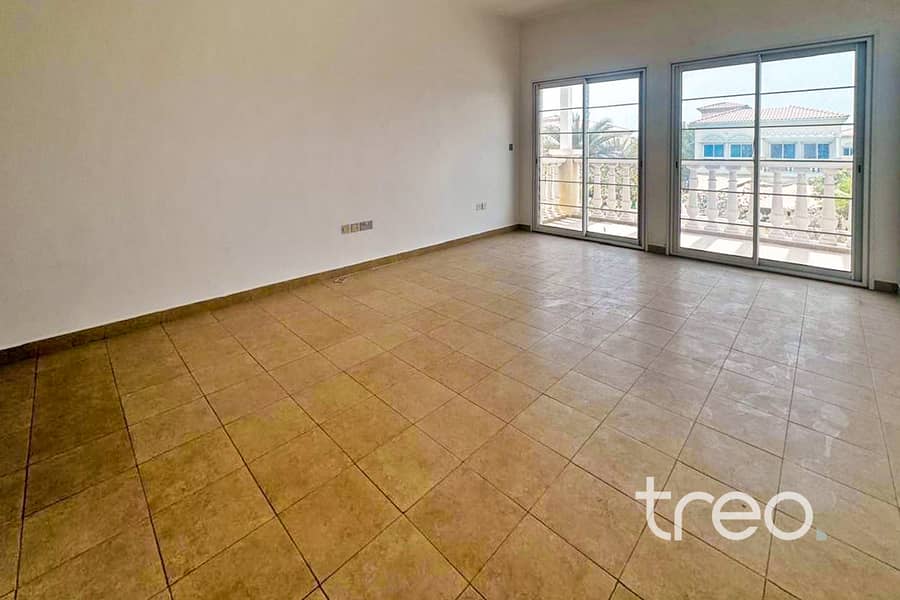 Beautiful Villa | Central location | Large plot - Image 10