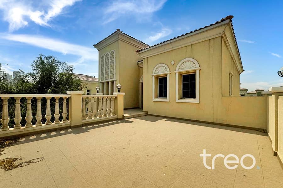 Beautiful Villa | Central location | Large plot - Image 13