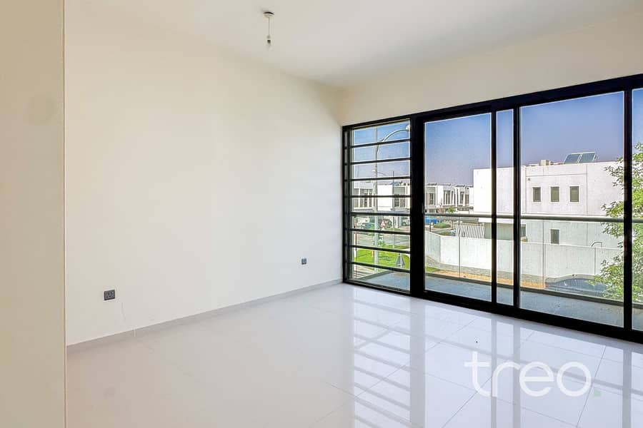 6- Bedroom / V3 Layout / Single Row - Image 6