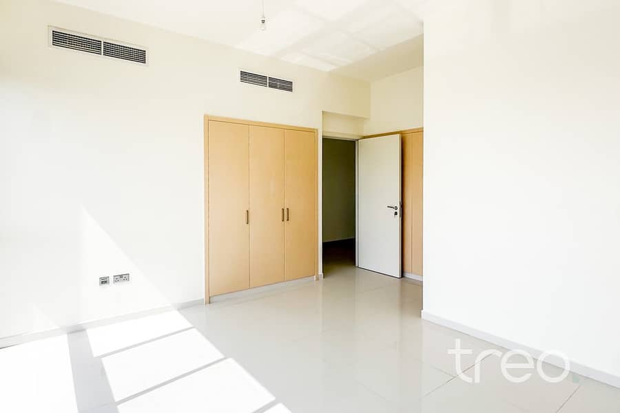 6- Bedroom / V3 Layout / Single Row - Image 7