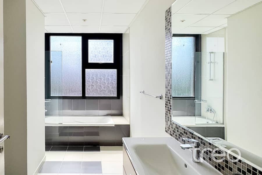 6- Bedroom / V3 Layout / Single Row - Image 9