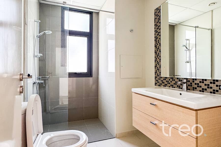 6- Bedroom / V3 Layout / Single Row - Image 16