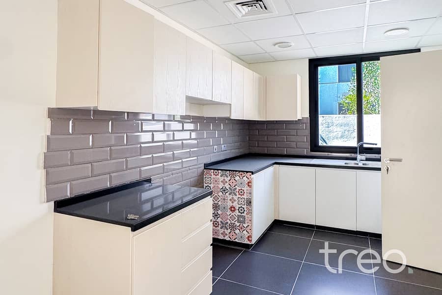 6- Bedroom / V3 Layout / Single Row - Image 18