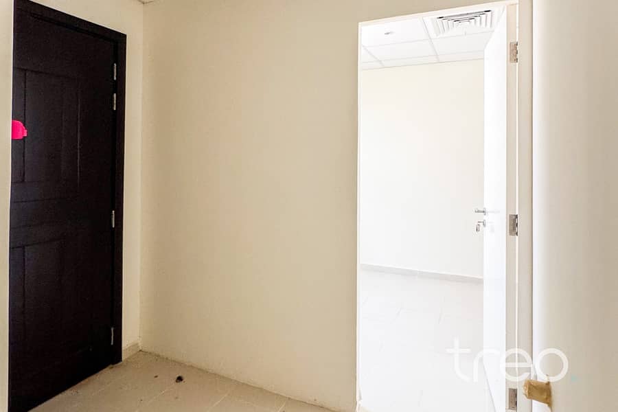 6- Bedroom / V3 Layout / Single Row - Image 19