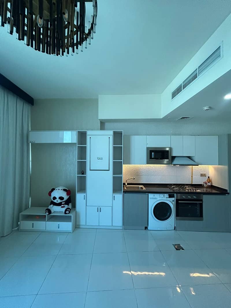 Comfortable Furnished Studio in Family Community | Arjan - Image 8