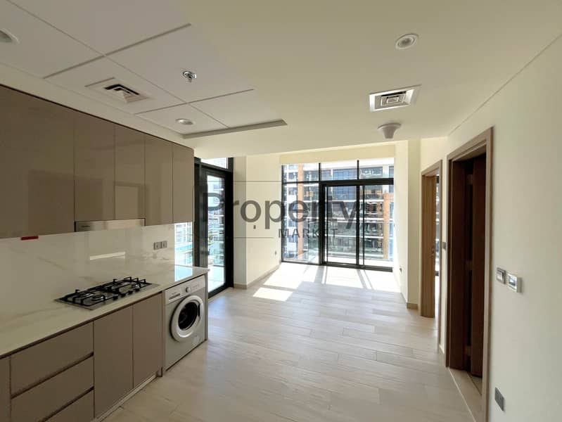 Vacant on Feb. 2026 | Balcony | Pool View