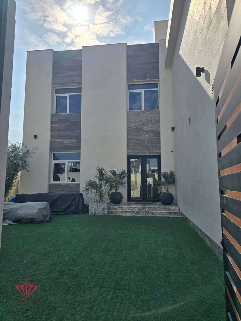 Spacious 4-Bedroom Luxury Villa