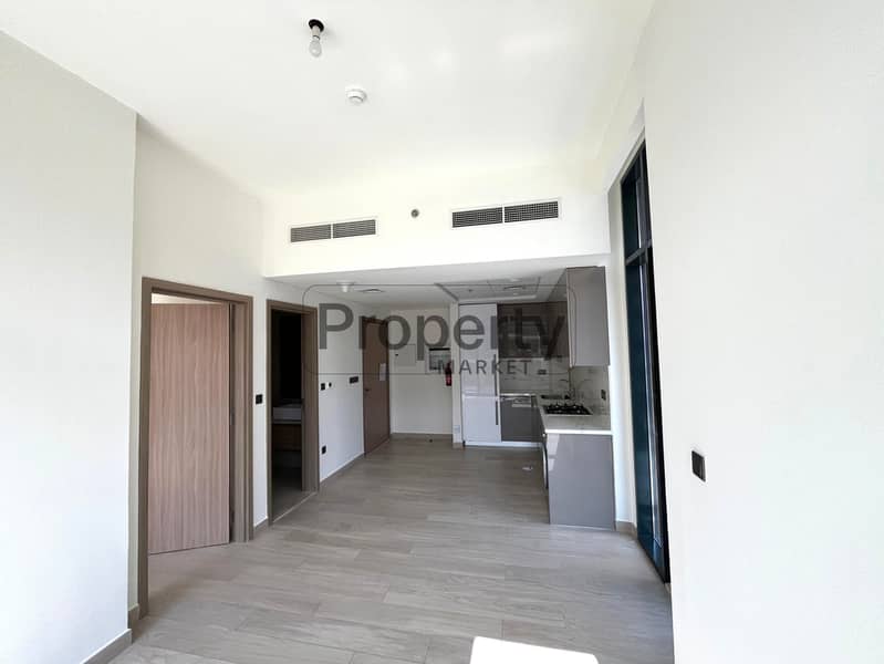 Vacant on Feb. 2026 | Balcony | Pool View