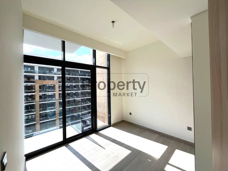 Vacant on Feb. 2026 | Balcony | Pool View - Image 6