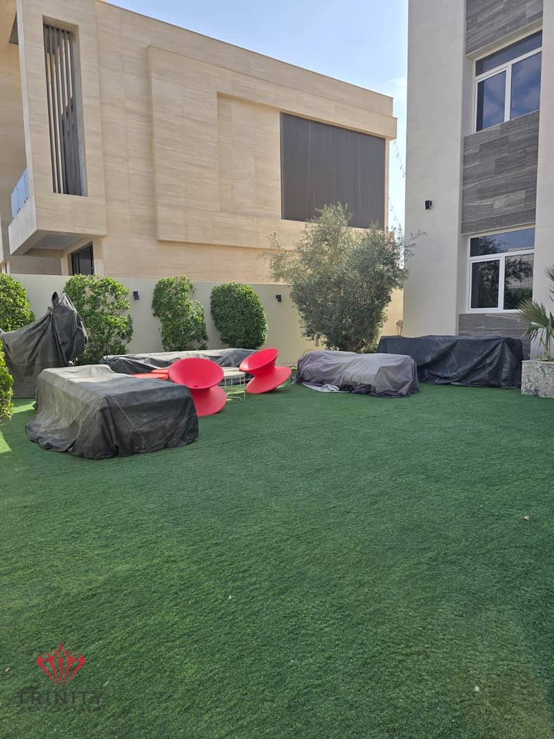 Spacious 4-Bedroom Luxury Villa