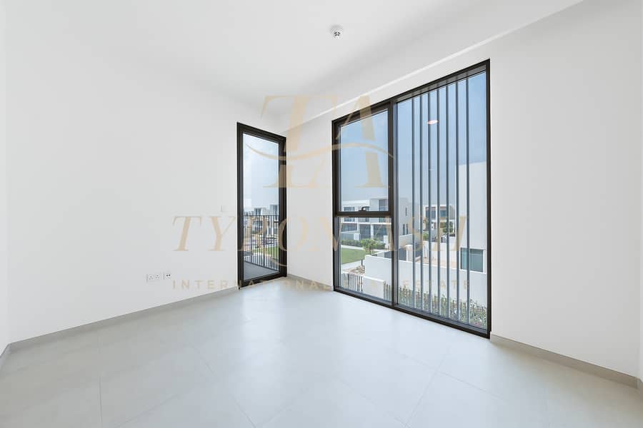 ELEGANT HOME | SPACIOUS LAYOUT | VACANT - Image 15