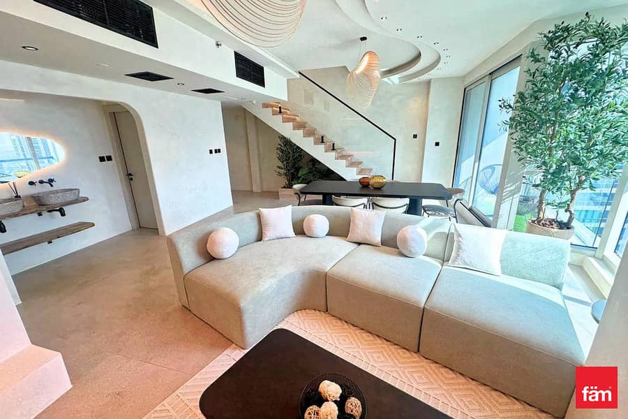 Upgraded | Furnished | Sea And Lake View | Duplex