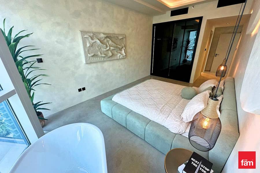 Upgraded | Furnished | Sea And Lake View | Duplex