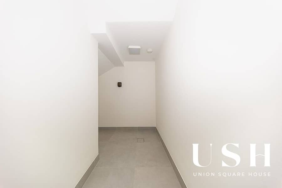 Spacious 4BR Home | Prime Location | Modern - Image 13