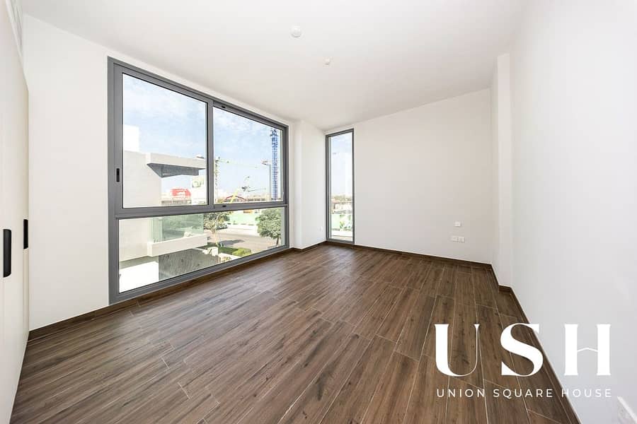 Spacious 4BR Home | Prime Location | Modern - Image 29