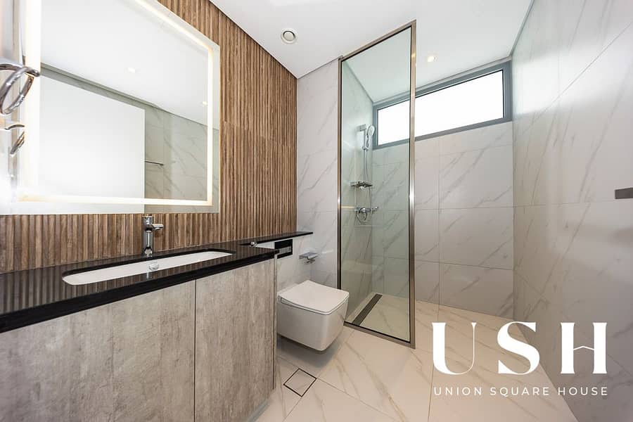 Spacious 4BR Home | Prime Location | Modern - Image 38