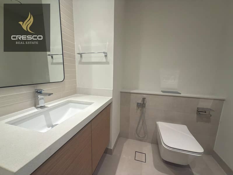 Burj Views | Stunning View | Waterfront Living - Image 15