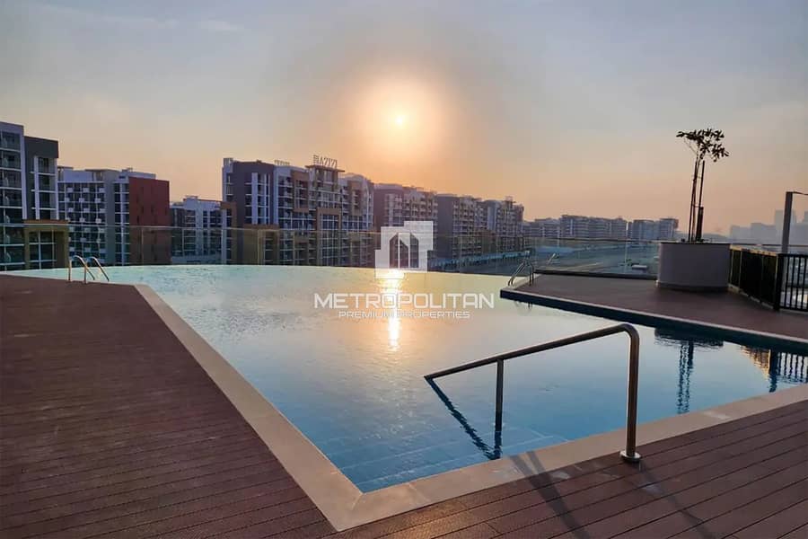 Parkside Reach | High Floor | Upgraded Touch