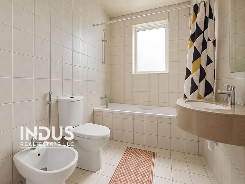 Fully Furnished | High Floor | Lake & Green View - Image 11