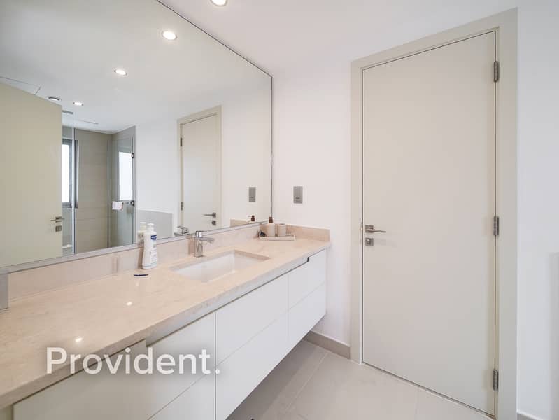 Exclusive | Fully Furnished | Vacant - Image 8