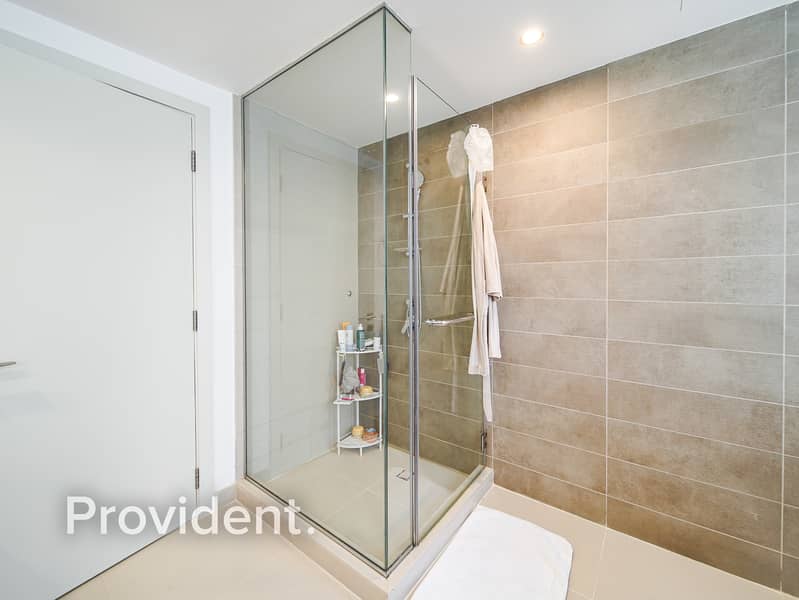 Exclusive | Fully Furnished | Vacant - Image 11