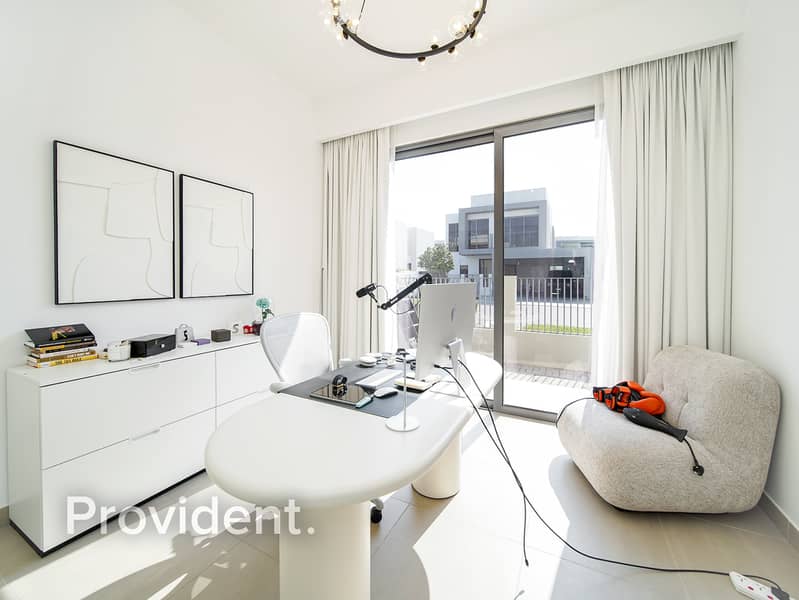 Exclusive | Fully Furnished | Vacant - Image 16