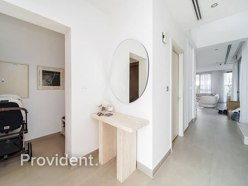 Exclusive | Fully Furnished | Vacant - Image 18