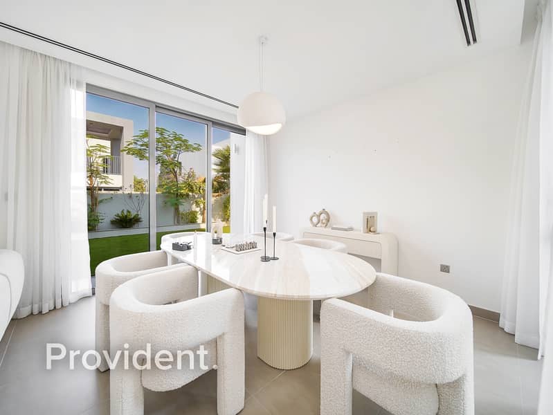 Exclusive | Fully Furnished | Vacant - Image 21