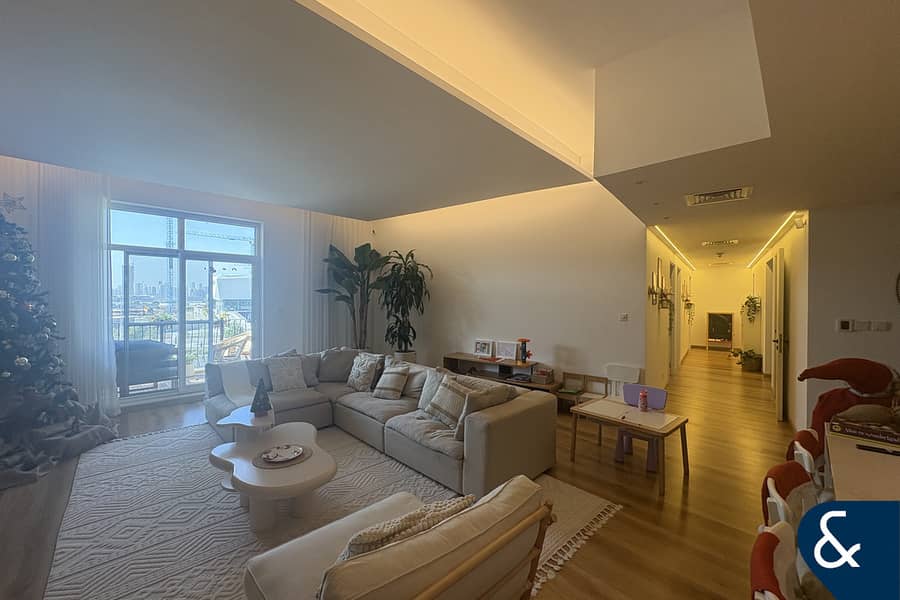 Upgraded | Rare unit | Spacious Layout