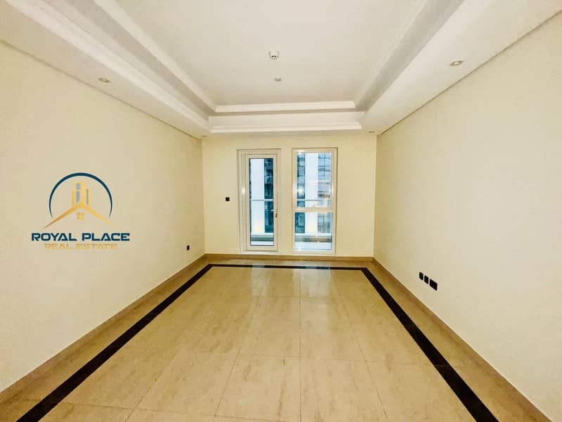 Unique Layout | Vacant | Spacious | Unfurnished