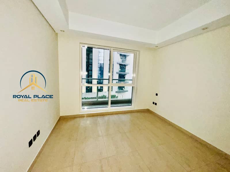 Unique Layout | Vacant | Spacious | Unfurnished - Image 9