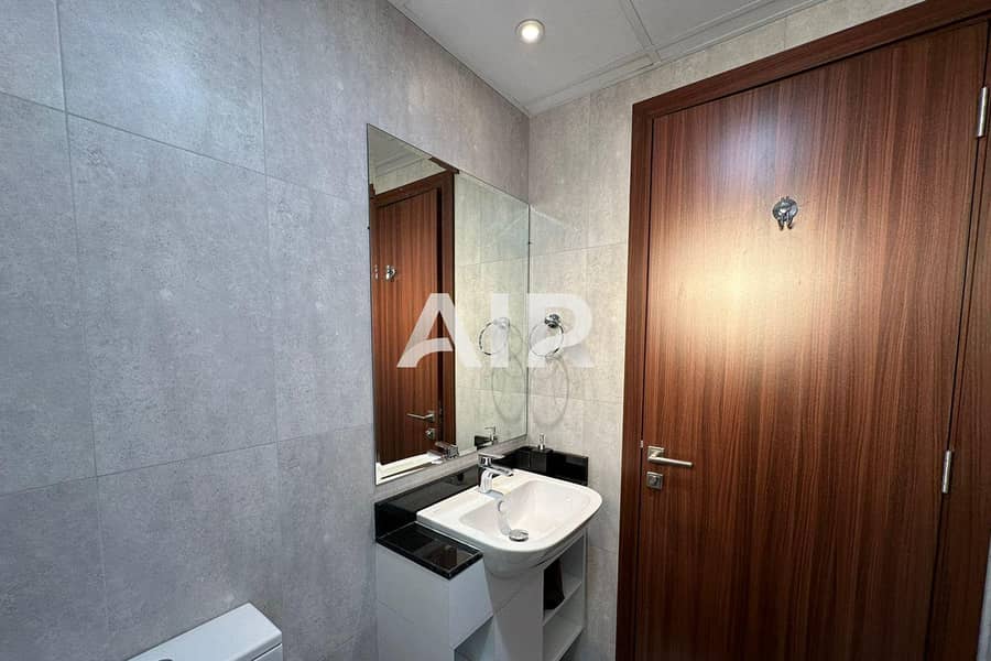 Luxury Living | 4BR Villa | Modern Amenities - Image 36