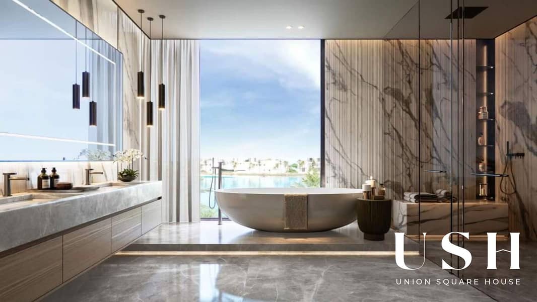 Genuine Resale | First row | On the lagoon