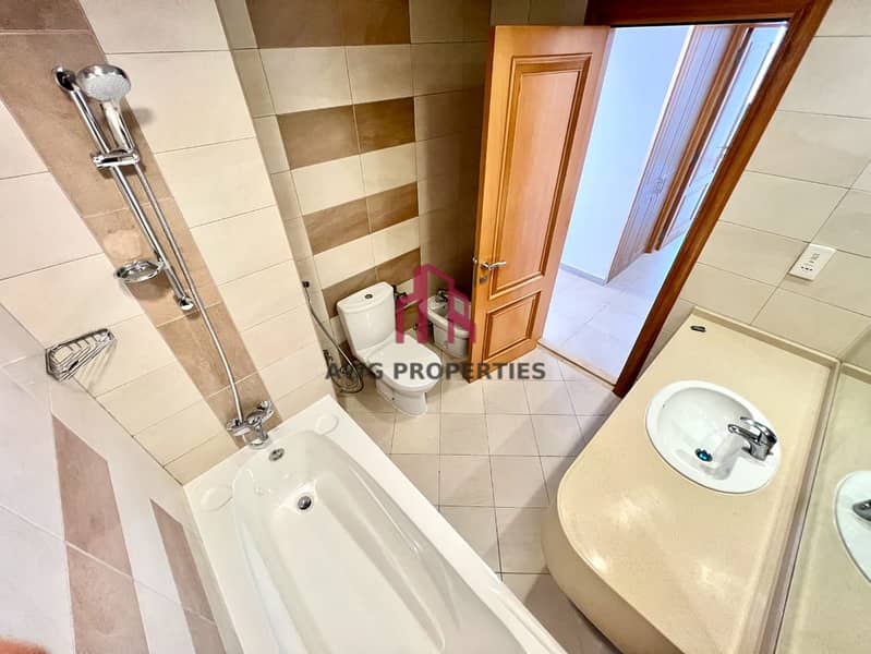 Chiller Free! With Balcony| Near Metro| Multiple Options - Image 6