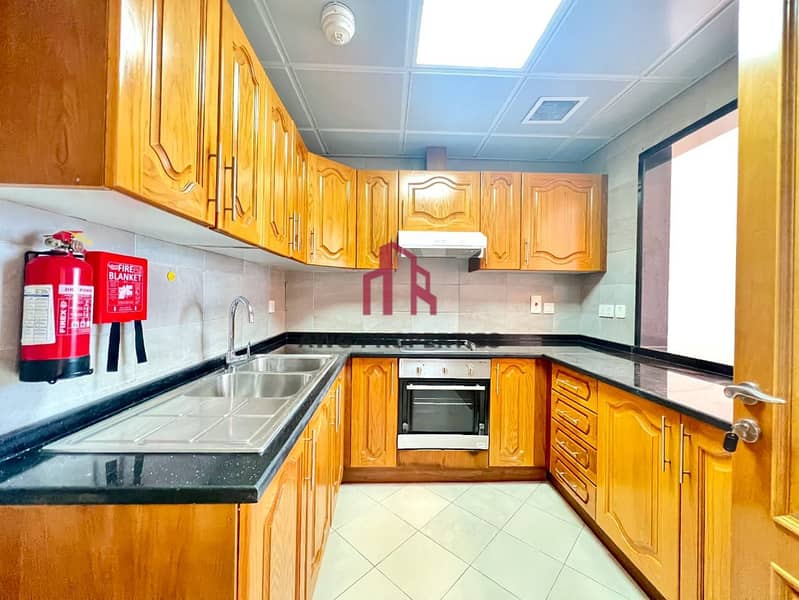 Chiller Free! With Balcony| Near Metro| Multiple Options - Image 11